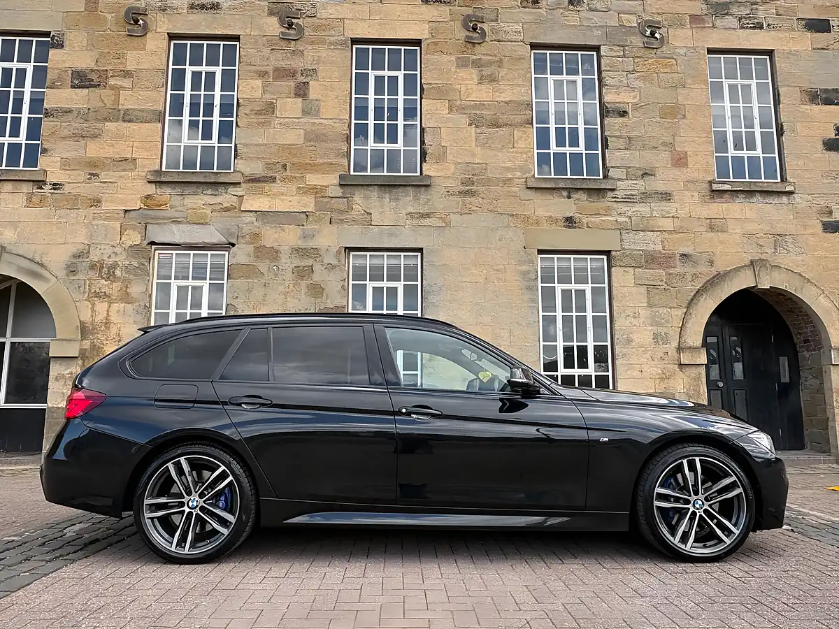 Used 2018 BMW 3 Series M Sport Shadow Edition Touring Black - Interior and Exterior details 16