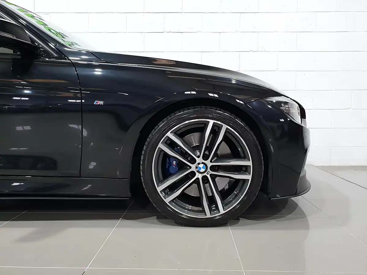 Used 2018 BMW 3 Series M Sport Shadow Edition Touring Black - Interior and Exterior details 15
