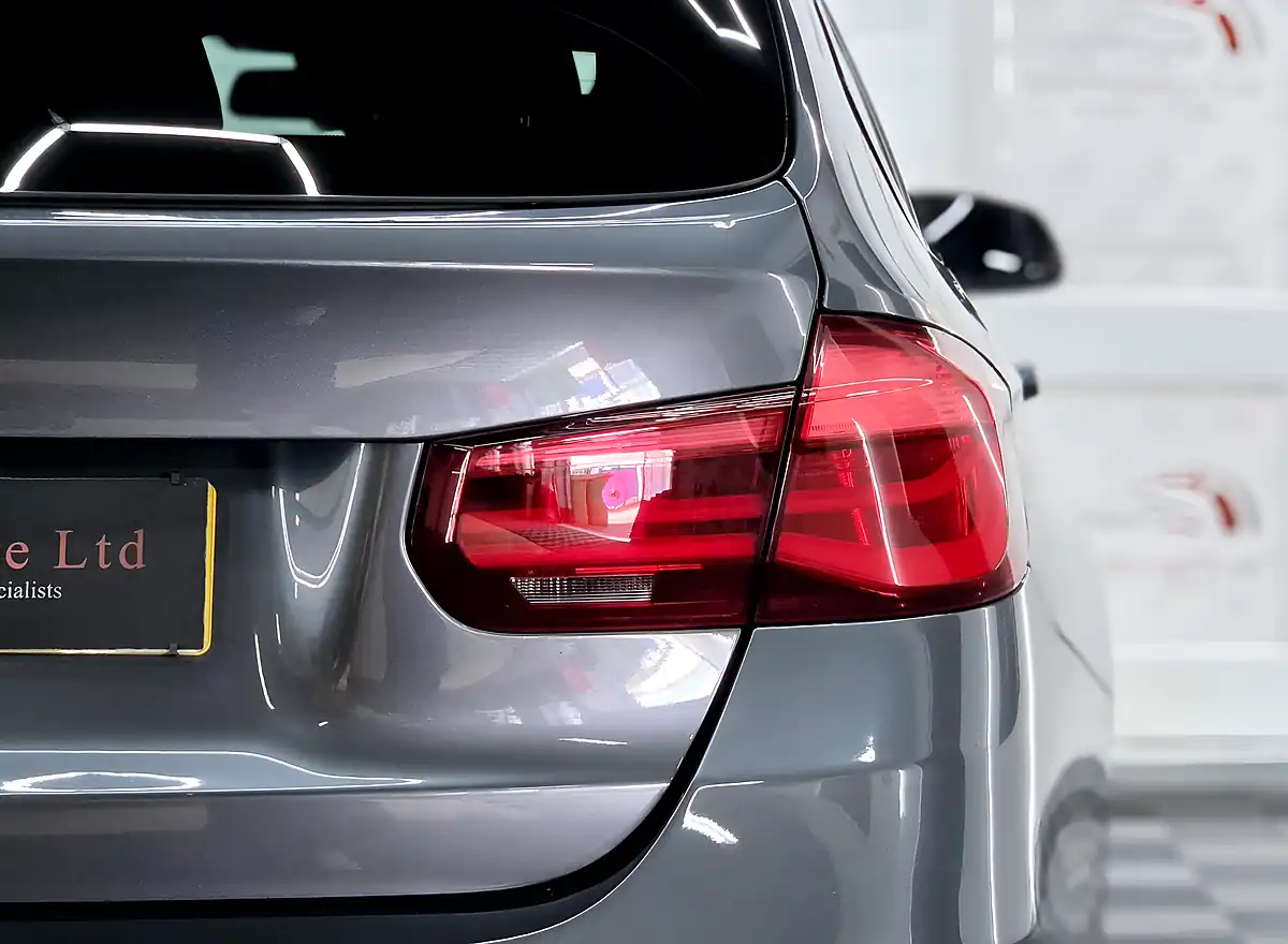 Used 2018 BMW 3 Series M Sport Shadow Edition Touring Mineral Grey - Interior and Exterior details 12