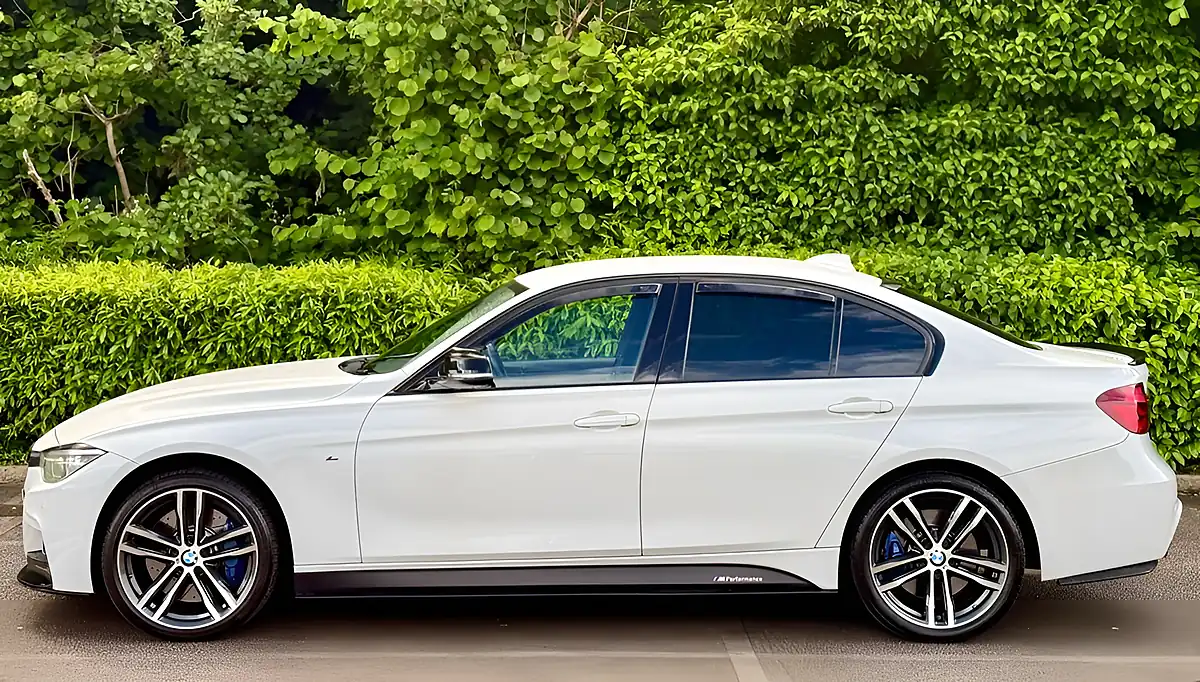 Used 2018 BMW 3 Series M Sport Shadow Edition White - Interior and Exterior details 12