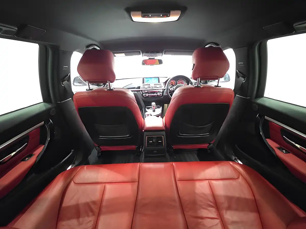 Used 2018 BMW 3 Series M Sport Shadow Edition White - Interior and Exterior details 6