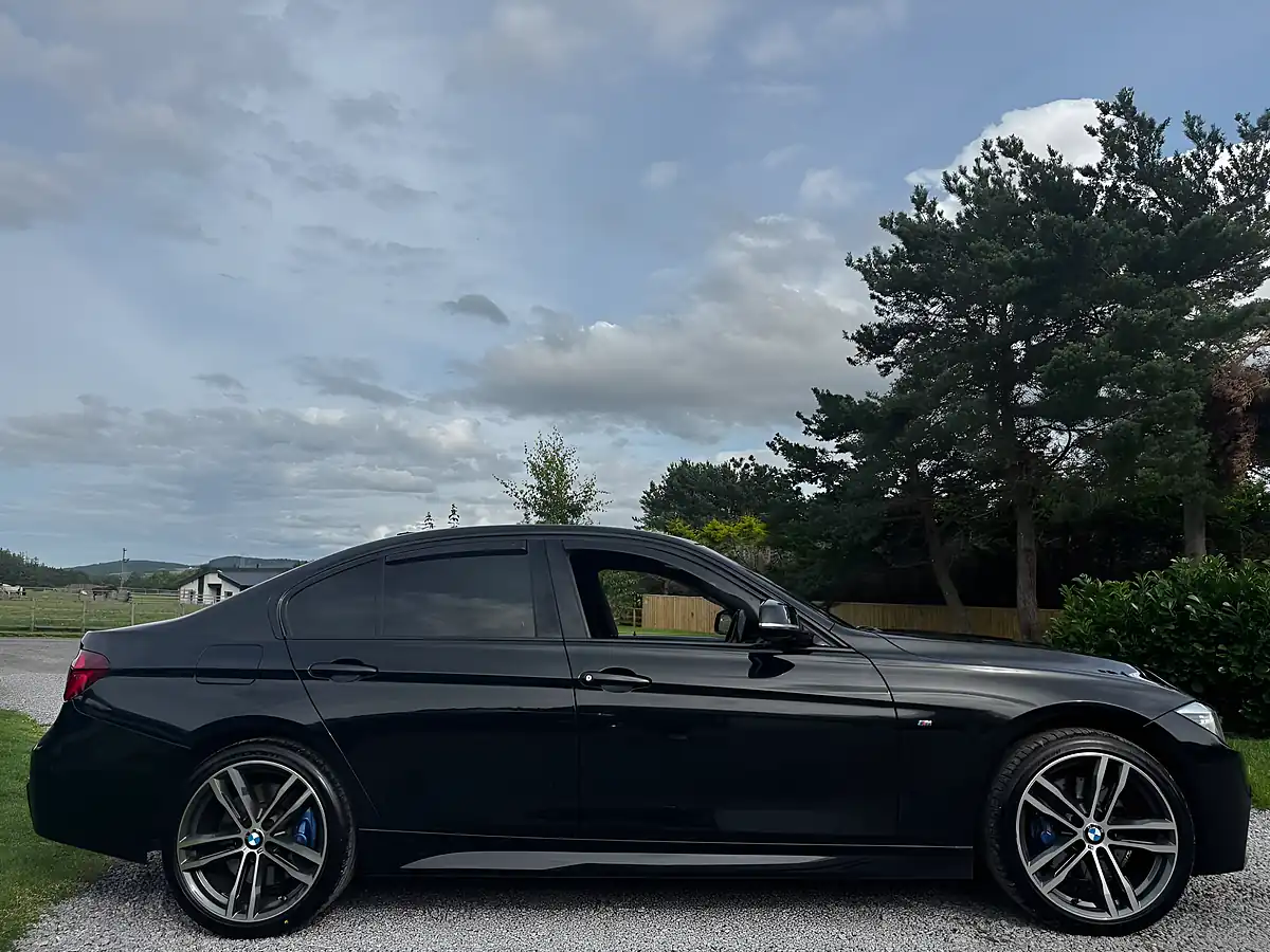 Used 2018 BMW 3 Series M Sport Shadowedition Black - Interior and Exterior details 4