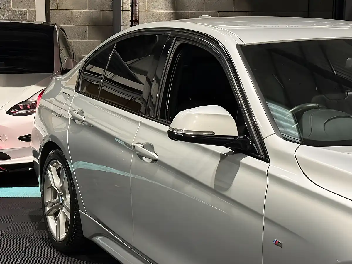 Used 2018 BMW 3 Series M Sport Silver - Interior and Exterior details 10