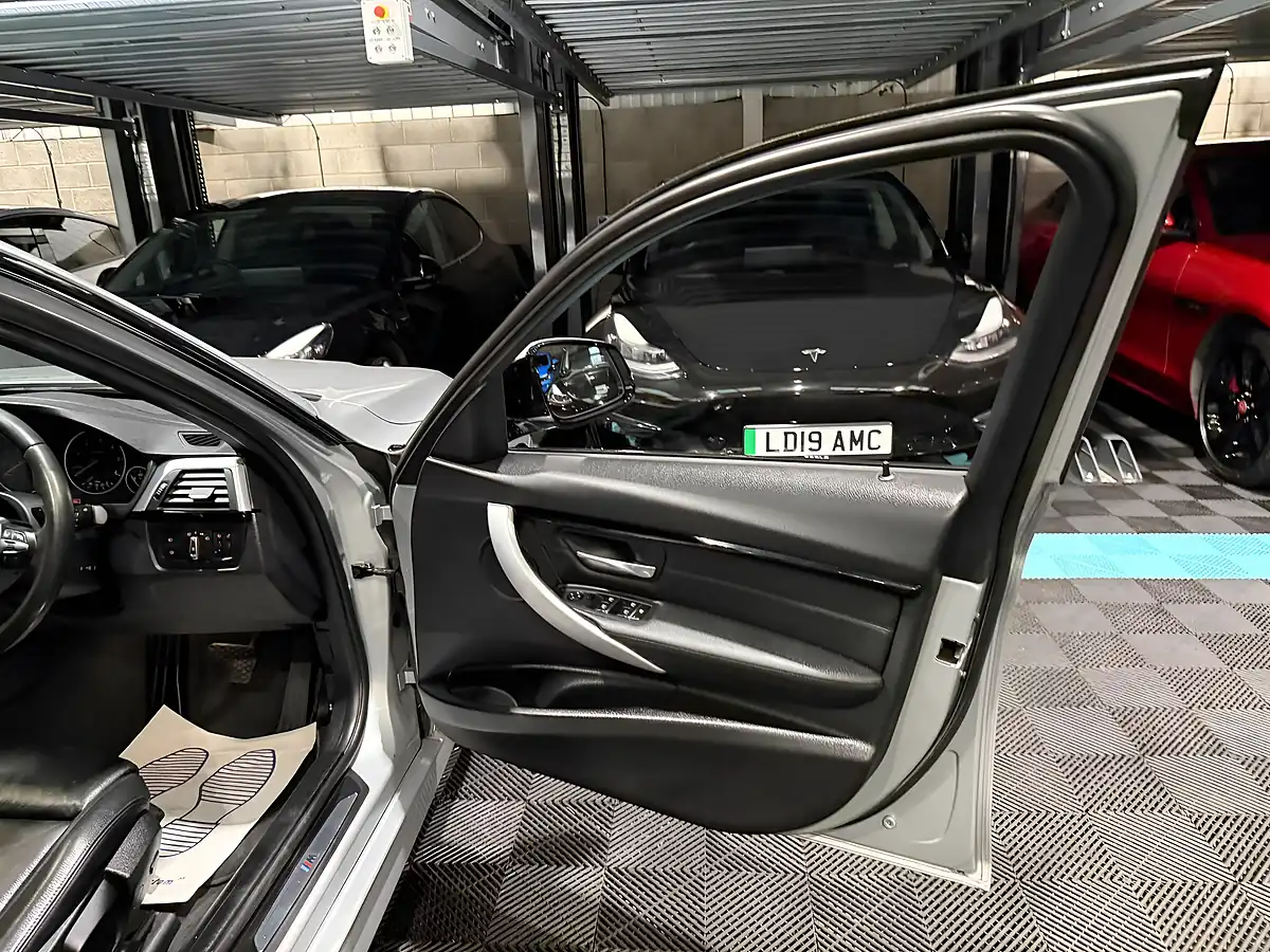 Used 2018 BMW 3 Series M Sport Silver - Interior and Exterior details 13