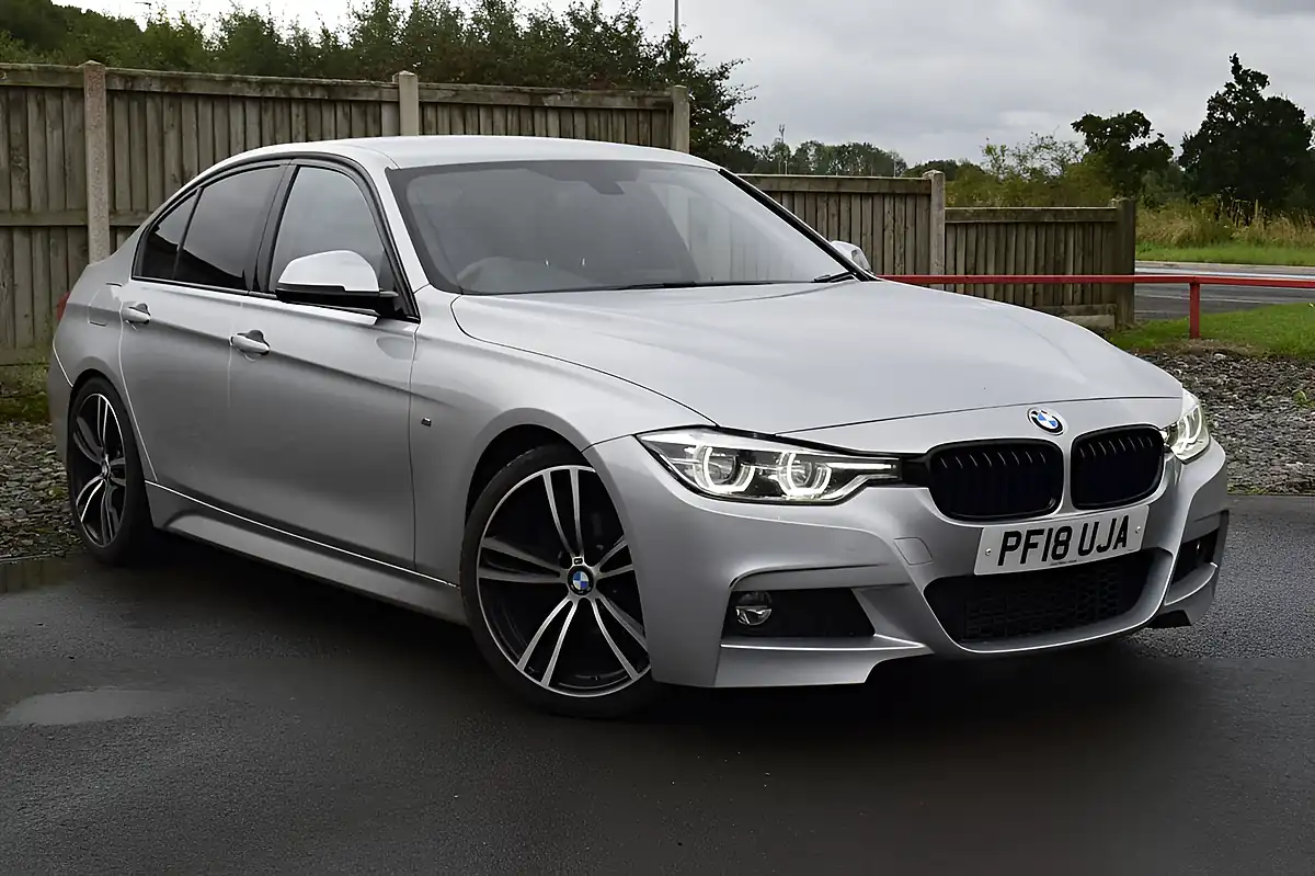 Used 2018 BMW 3 Series M Sport Silver - Front View