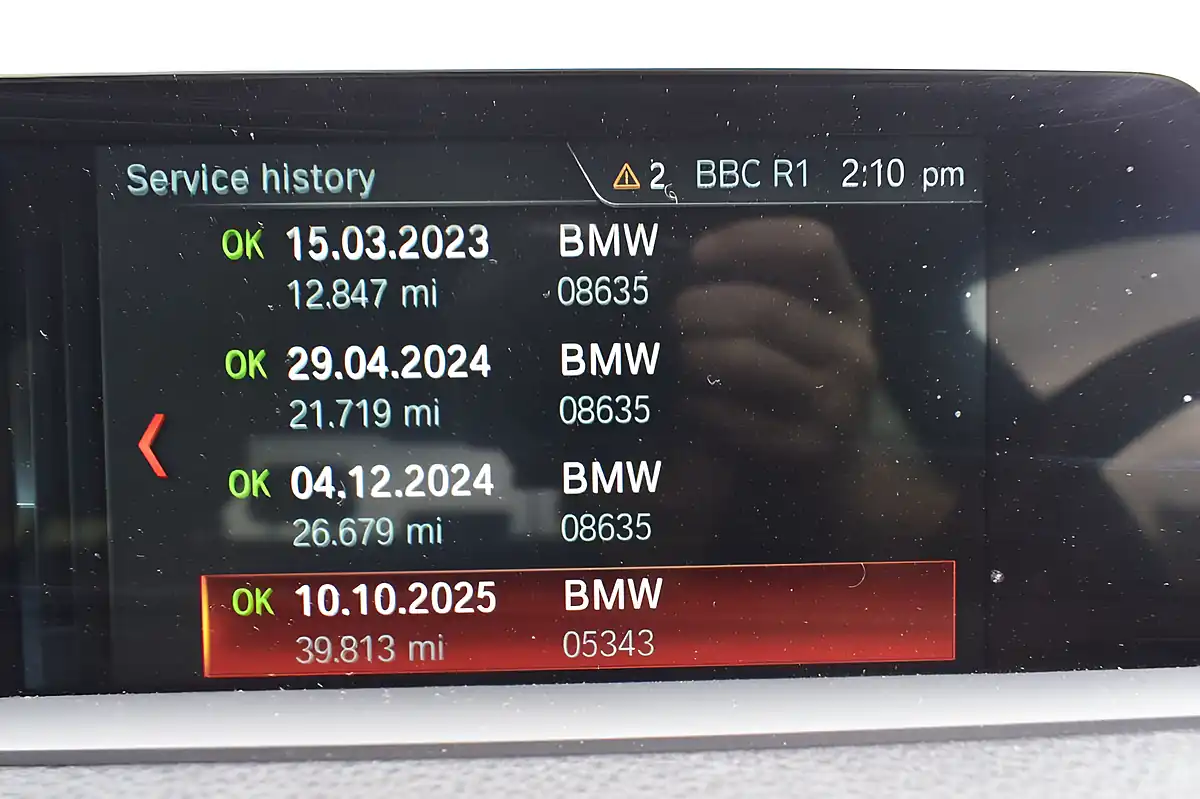 Used 2018 BMW 3 Series M Sport Silver - Interior and Exterior details 19