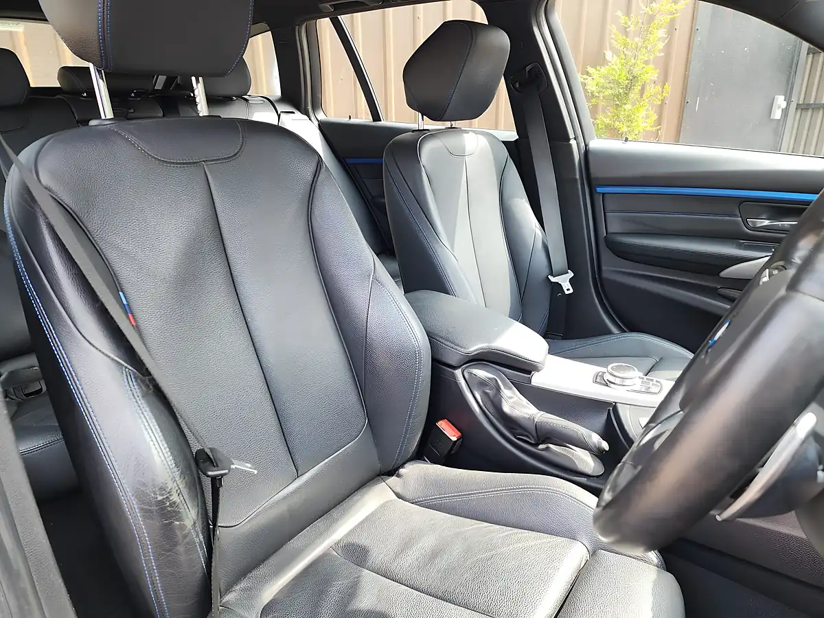 Used 2018 BMW 3 Series M Sport Touring Grey - Interior and Exterior details 7