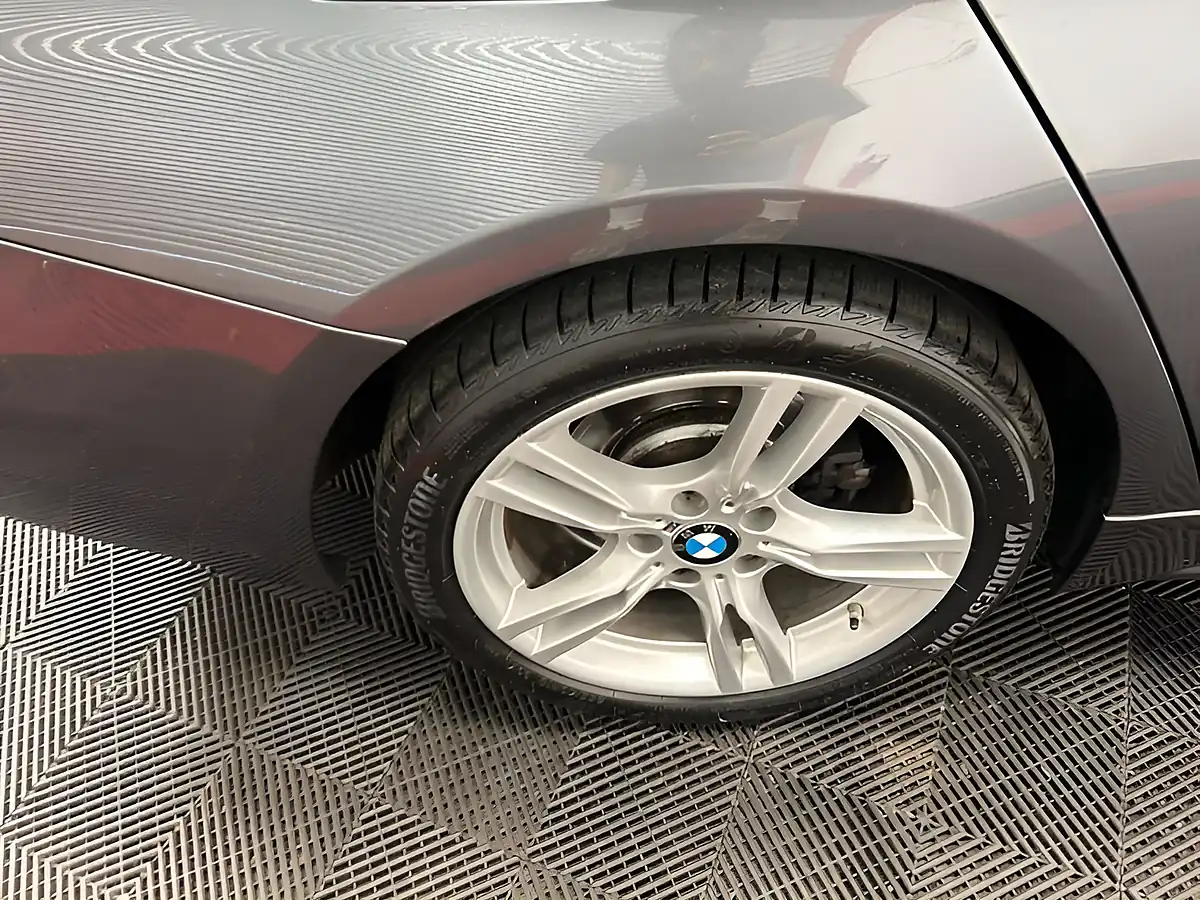 Used 2018 BMW 3 Series M Sport Touring Mineral Grey - Interior and Exterior details 15