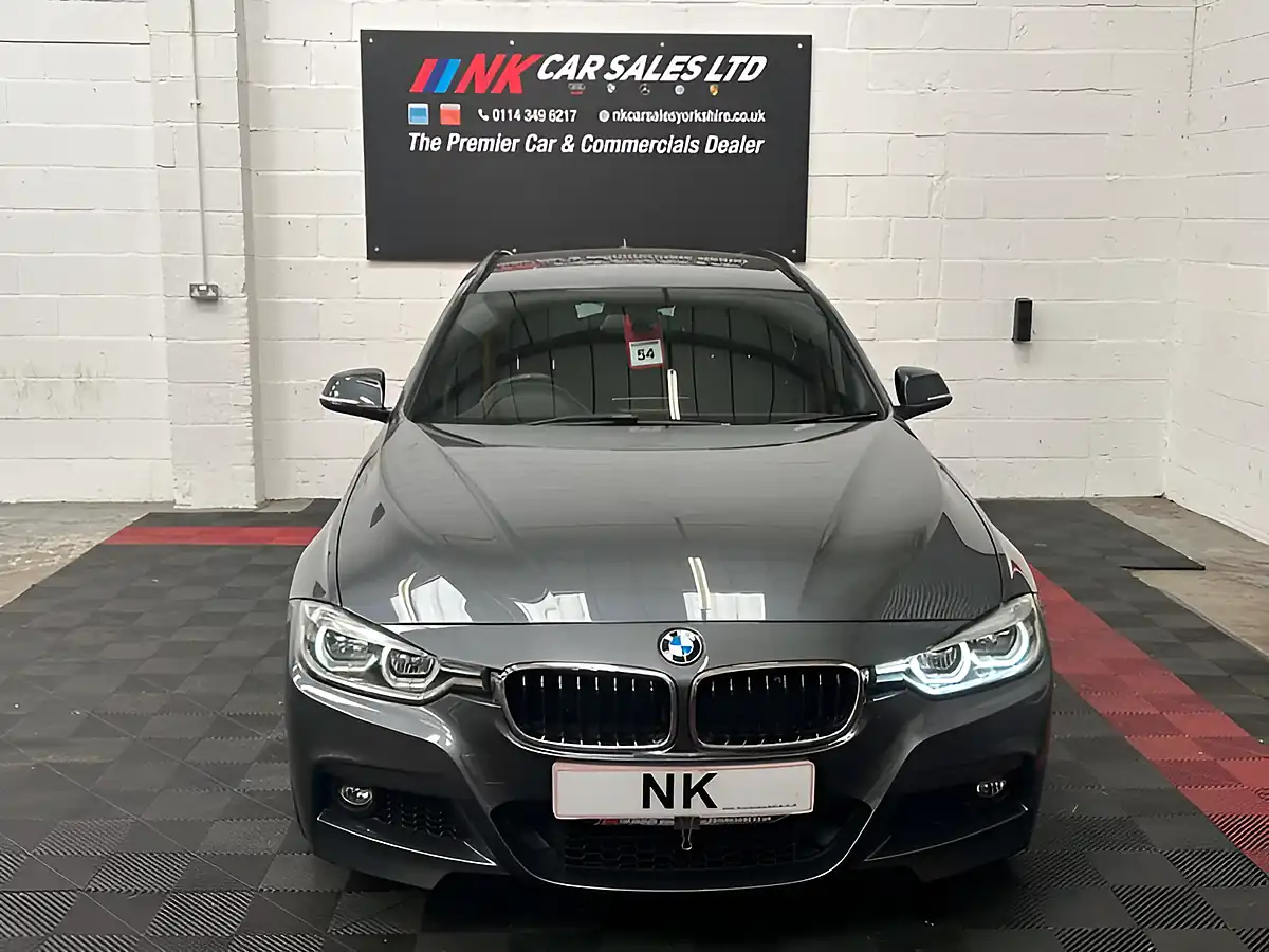 Used 2018 BMW 3 Series M Sport Touring Mineral Grey - Interior and Exterior details 4