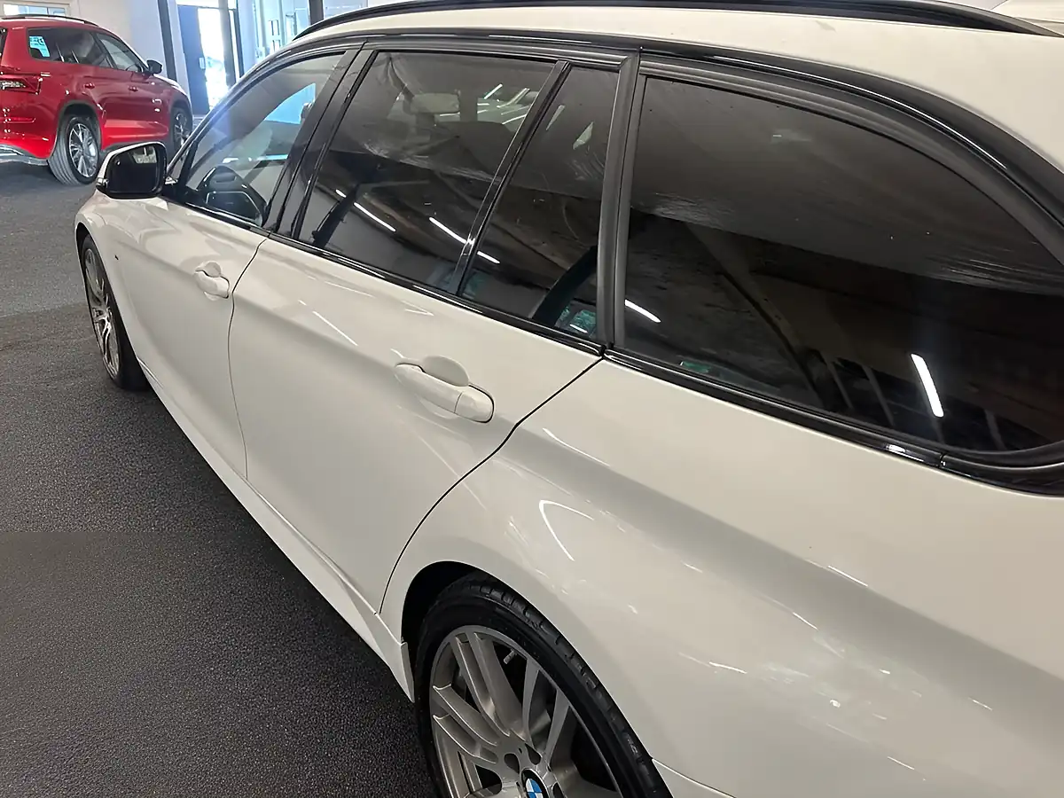 Used 2018 BMW 3 Series M Sport Touring White - Interior and Exterior details 11
