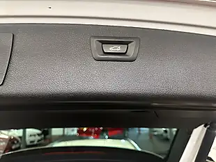 Used 2018 BMW 3 Series M Sport Touring White - Interior and Exterior details 16