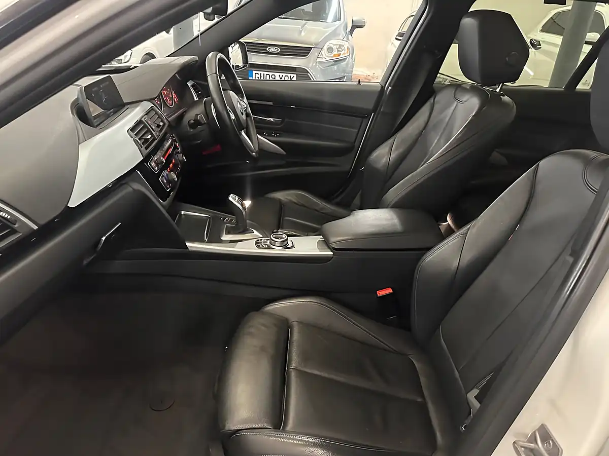 Used 2018 BMW 3 Series M Sport Touring White - Interior and Exterior details 8
