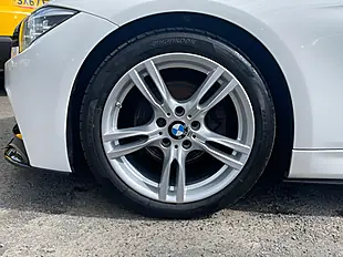 Used 2018 BMW 3 Series M Sport Touring White - Interior and Exterior details 3