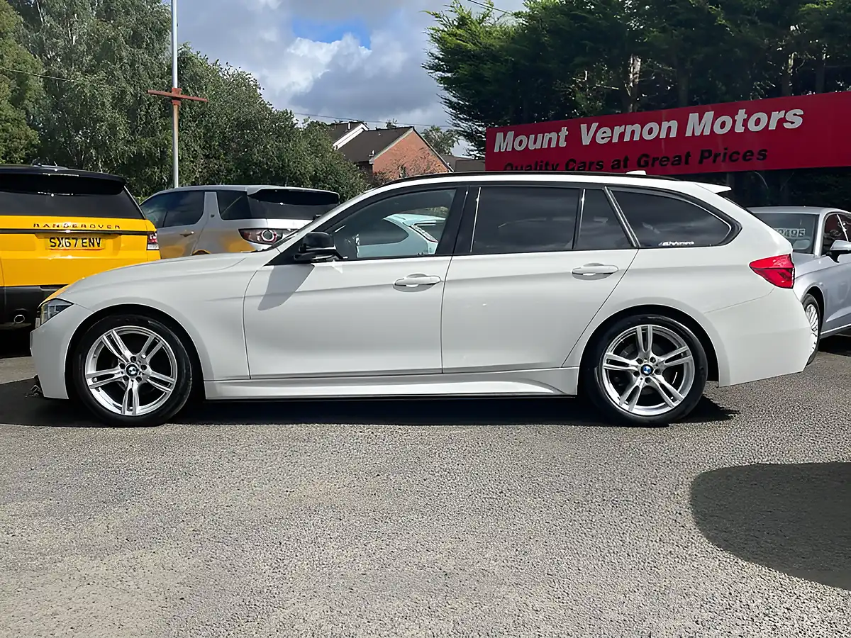 Used 2018 BMW 3 Series M Sport Touring White - Interior and Exterior details 4