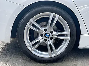Used 2018 BMW 3 Series M Sport Touring White - Interior and Exterior details 9