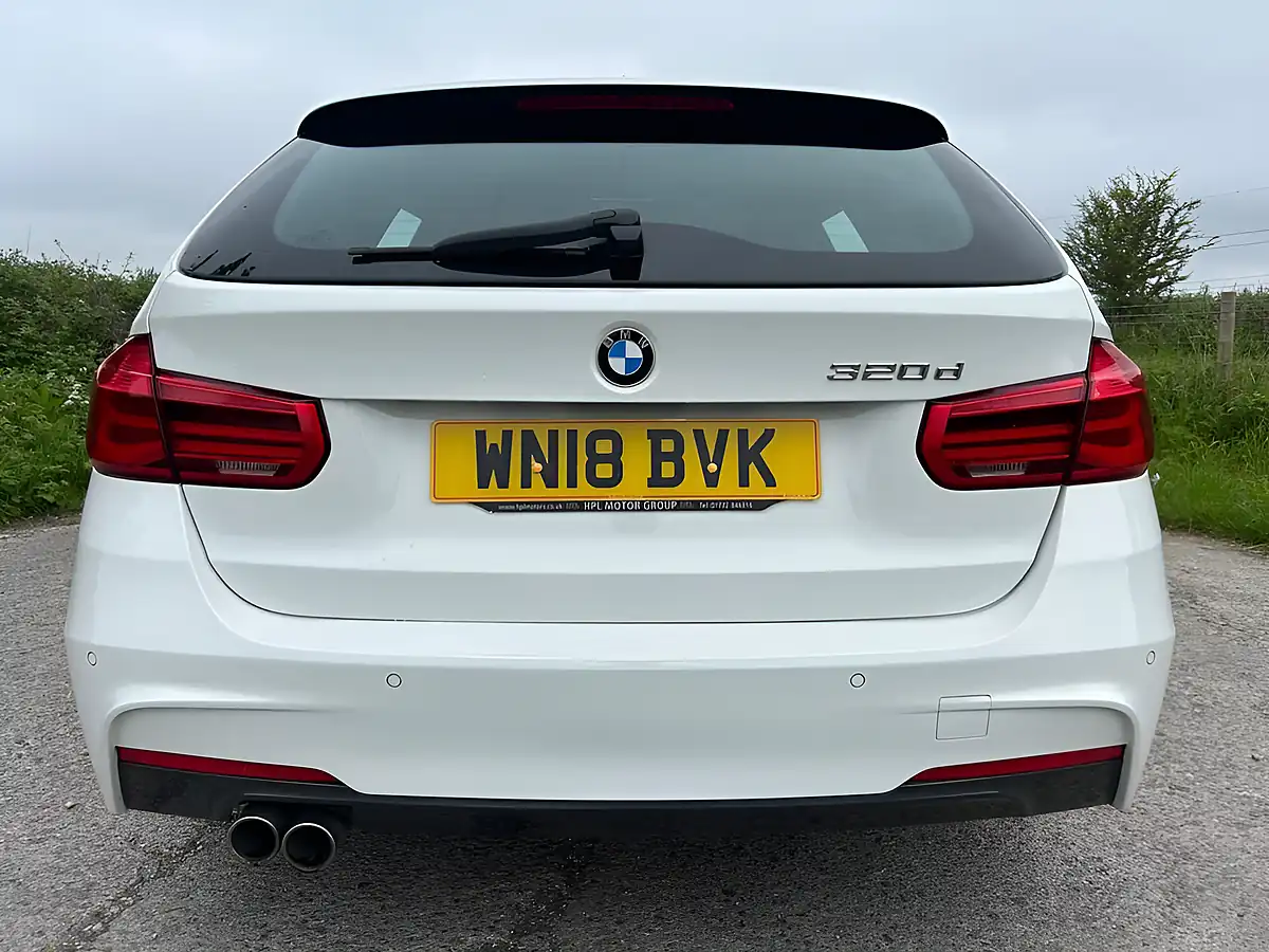 Used 2018 BMW 3 Series M Sport White - Interior and Exterior details 10