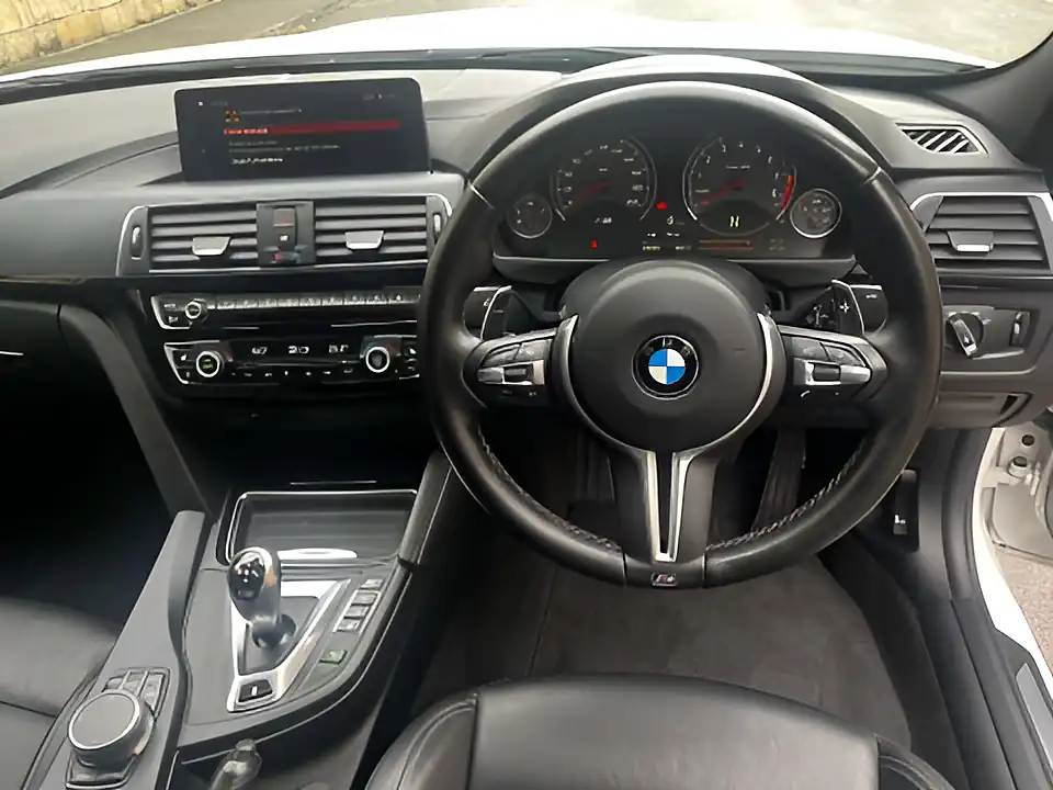 Used 2018 BMW 3 Series M3 Mineral White - Interior and Exterior details 15