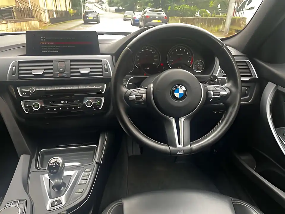 Used 2018 BMW 3 Series M3 Mineral White - Interior and Exterior details 16