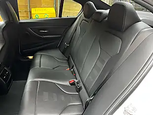 Used 2018 BMW 3 Series M3 Mineral White - Interior and Exterior details 17