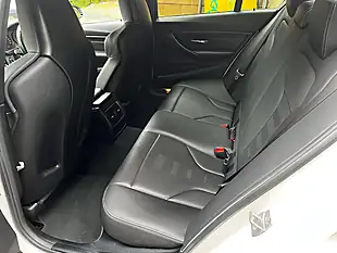 Used 2018 BMW 3 Series M3 Mineral White - Interior and Exterior details 18