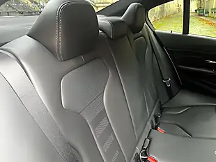 Used 2018 BMW 3 Series M3 Mineral White - Interior and Exterior details 19