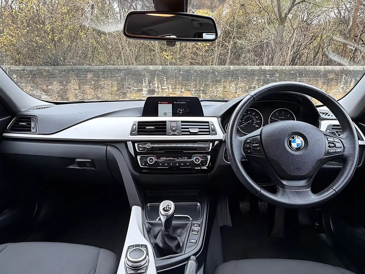 Used 2018 BMW 3 Series Se Mineral Grey - Interior and Exterior details 2