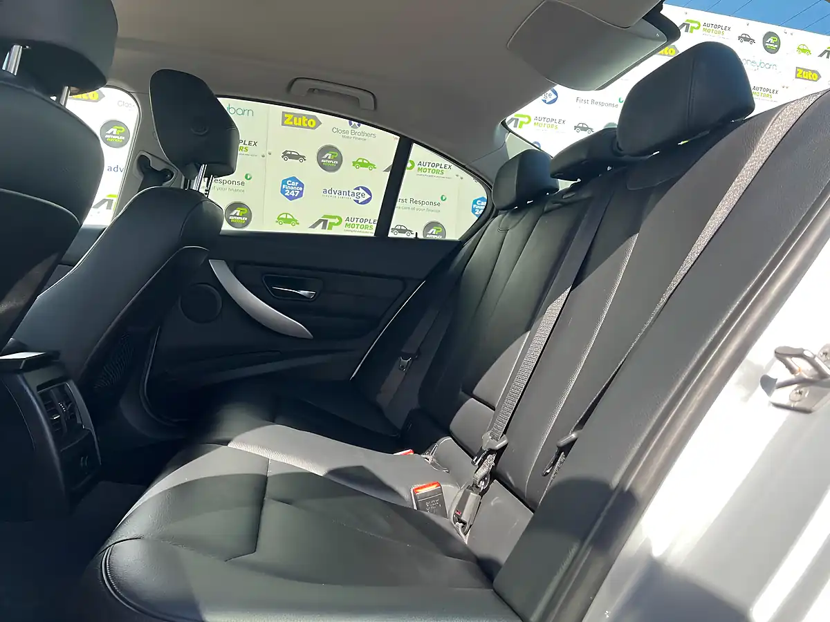 Used 2018 BMW 3 Series Se Silver - Interior and Exterior details 14