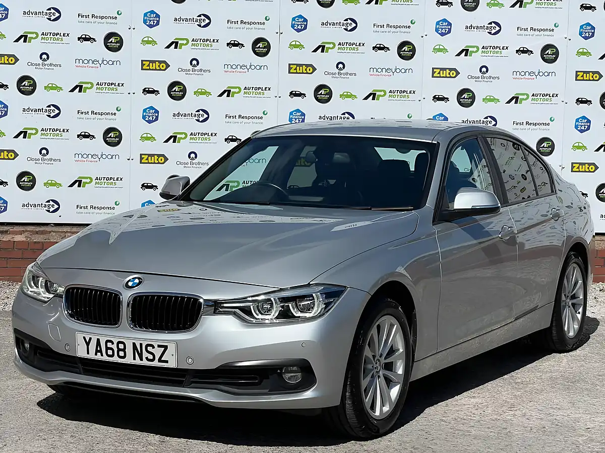 Used 2018 BMW 3 Series Se Silver - Interior and Exterior details 6