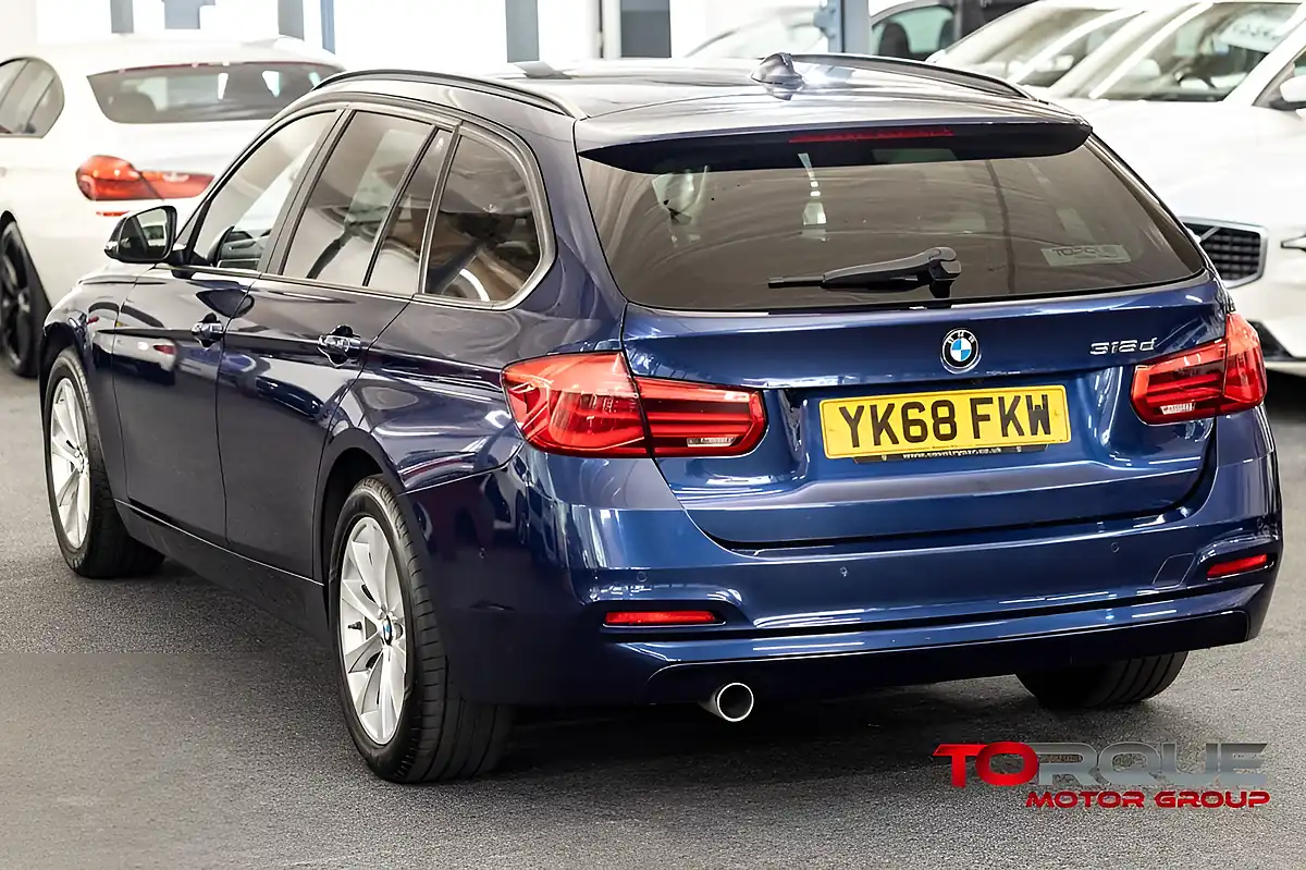 Used 2018 BMW 3 Series Se Touring Blue - Interior and Exterior details 5