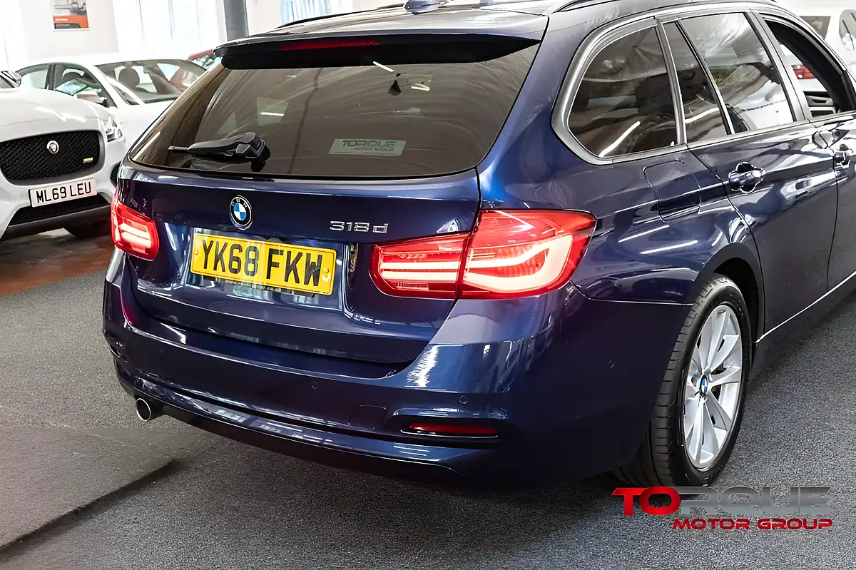 Used 2018 BMW 3 Series Se Touring Blue - Interior and Exterior details 7