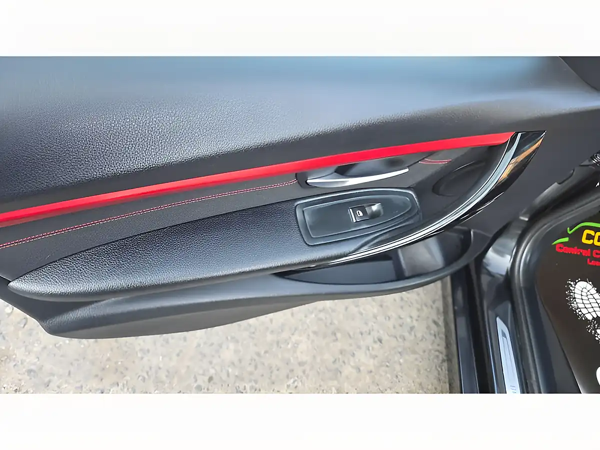 Used 2018 BMW 3 Series Sport Black - Interior and Exterior details 17