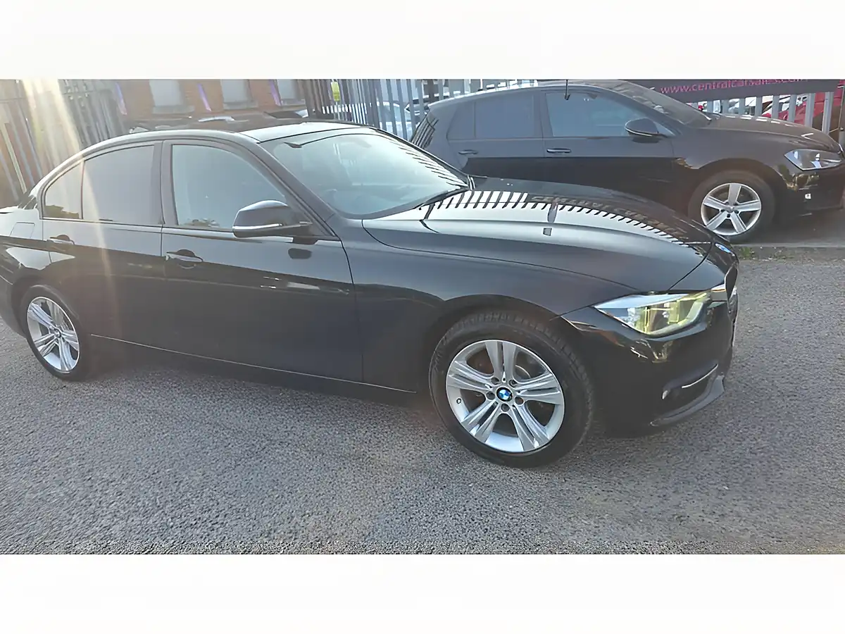 Used 2018 BMW 3 Series Sport Black - Interior and Exterior details 3