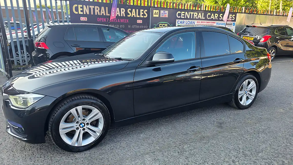 Used 2018 BMW 3 Series Sport Black - Interior and Exterior details 10