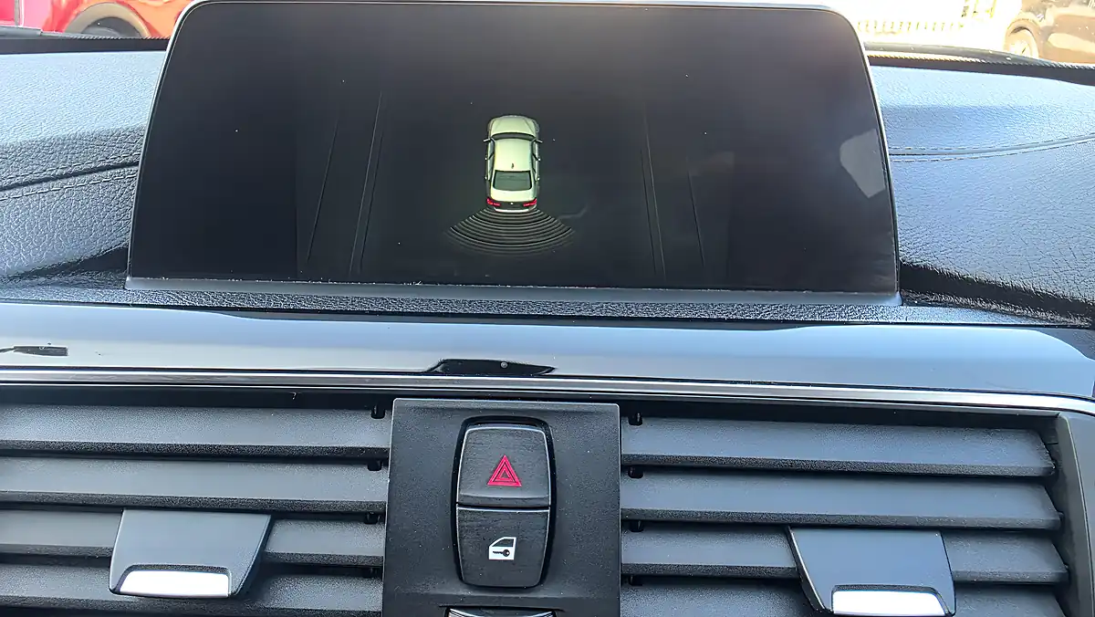 Used 2018 BMW 3 Series Sport Black - Interior and Exterior details 15