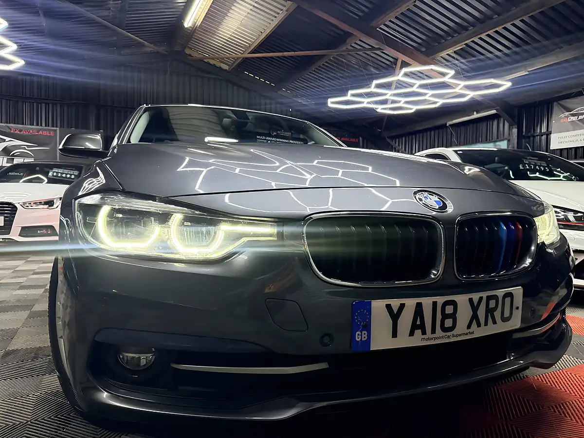 Used 2018 BMW 3 Series Sport Grey - Front View