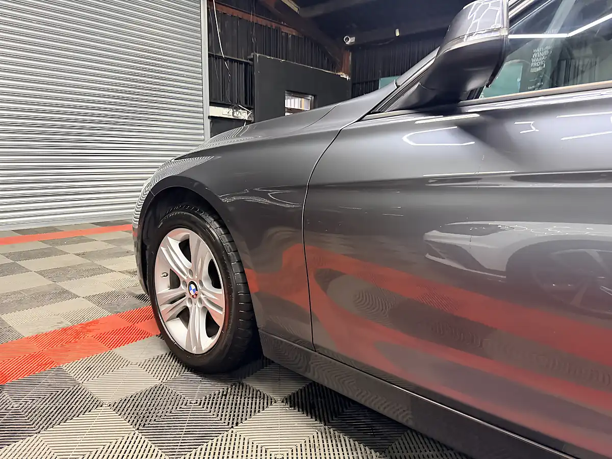 Used 2018 BMW 3 Series Sport Grey - Interior and Exterior details 11
