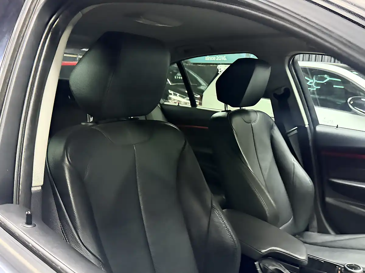 Used 2018 BMW 3 Series Sport Grey - Interior and Exterior details 15