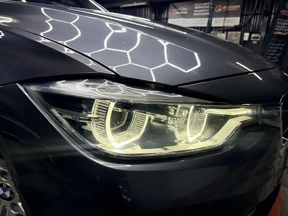 Used 2018 BMW 3 Series Sport Grey - Interior and Exterior details 17