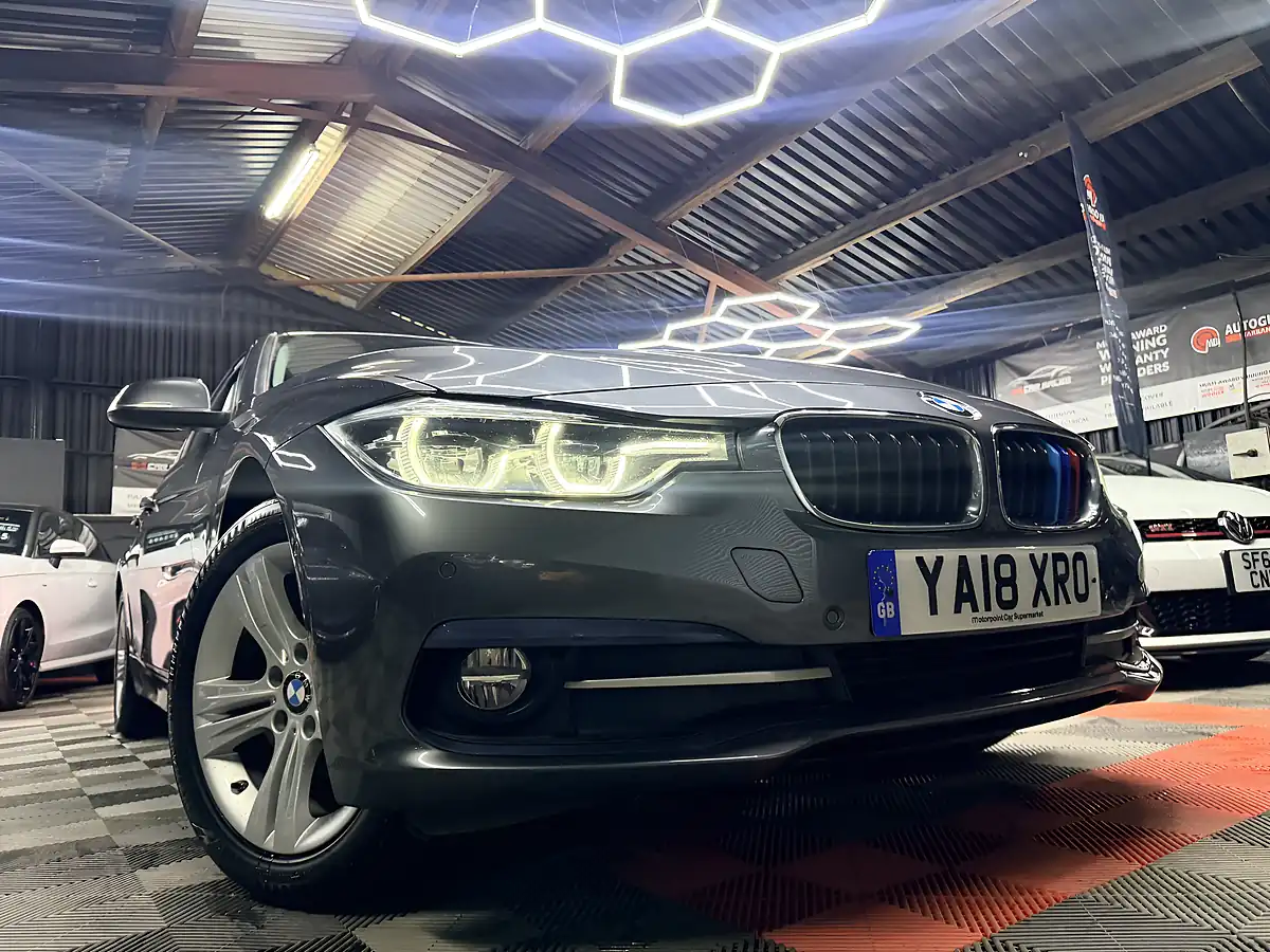 Used 2018 BMW 3 Series Sport Grey - Interior and Exterior details 2