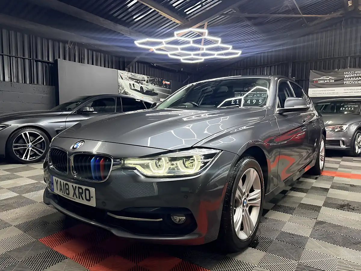 Used 2018 BMW 3 Series Sport Grey - Interior and Exterior details 4