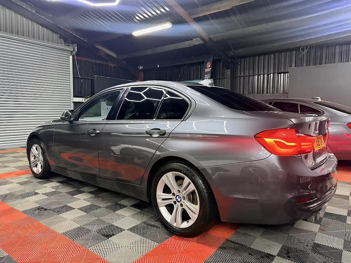 Used 2018 BMW 3 Series Sport Grey - Interior and Exterior details 5