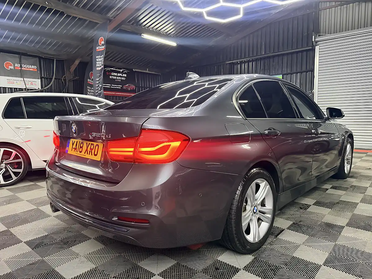 Used 2018 BMW 3 Series Sport Grey - Interior and Exterior details 8