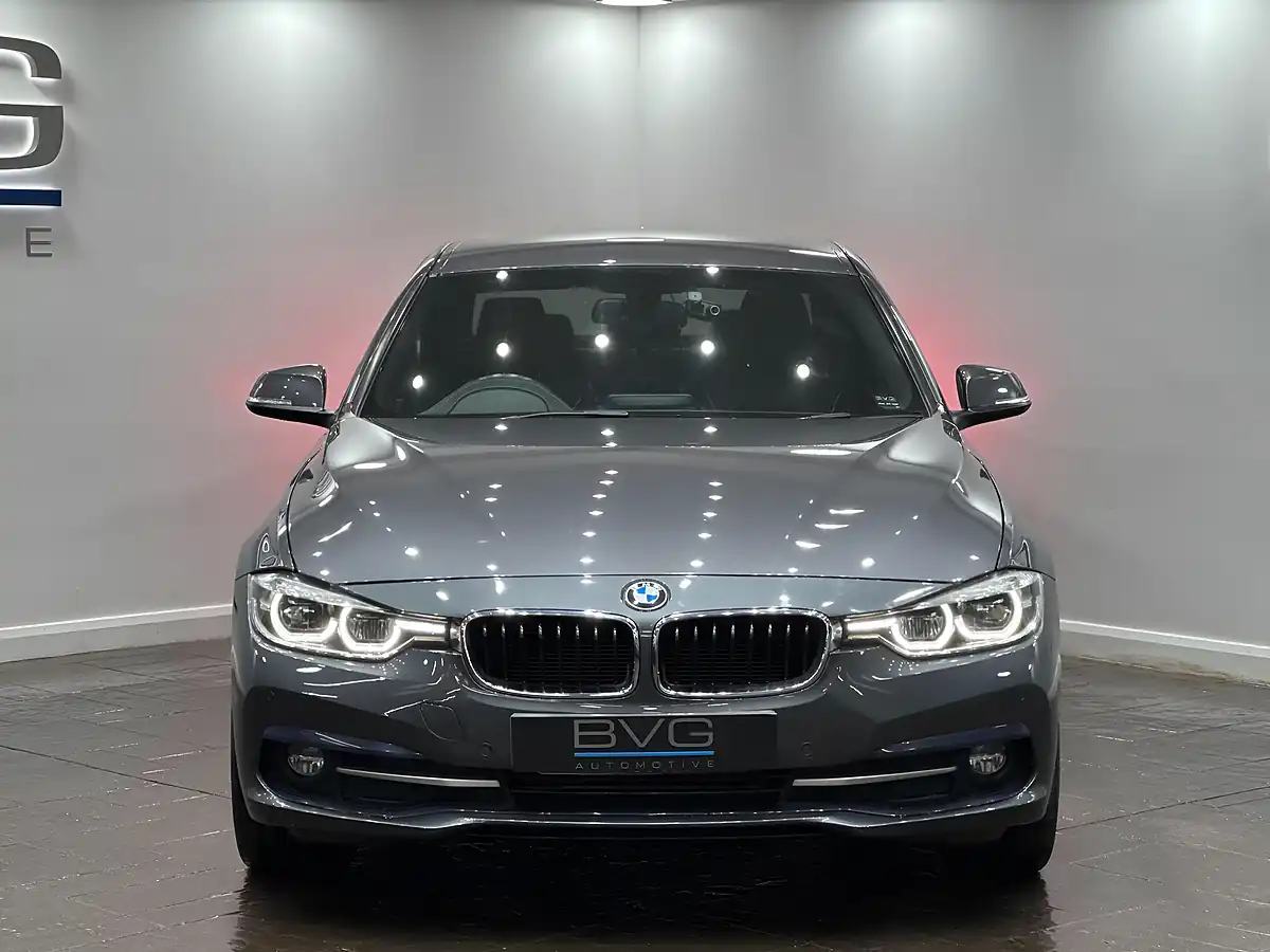 Used 2018 BMW 3 Series Sport Grey - Interior and Exterior details 4