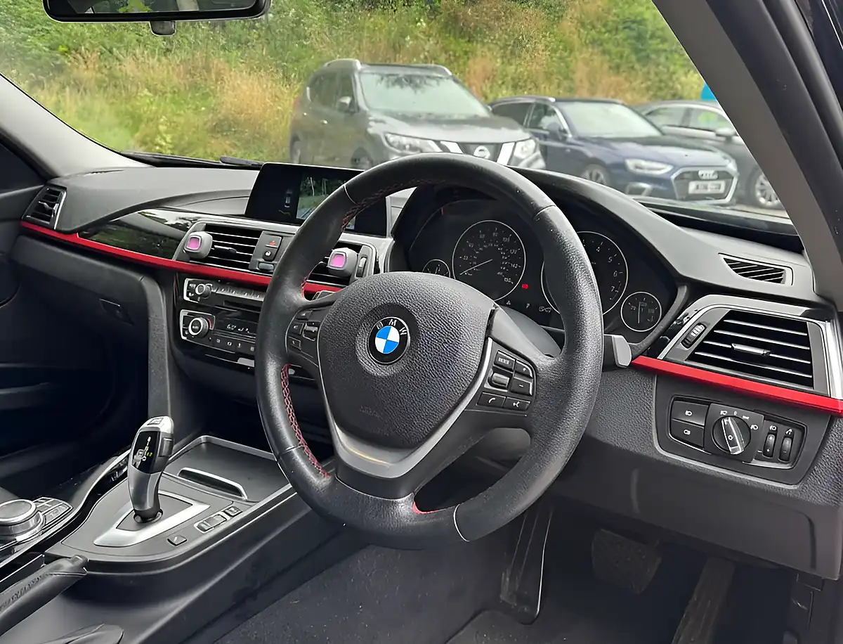 Used 2018 BMW 3 Series Sport Jet Black - Interior and Exterior details 11