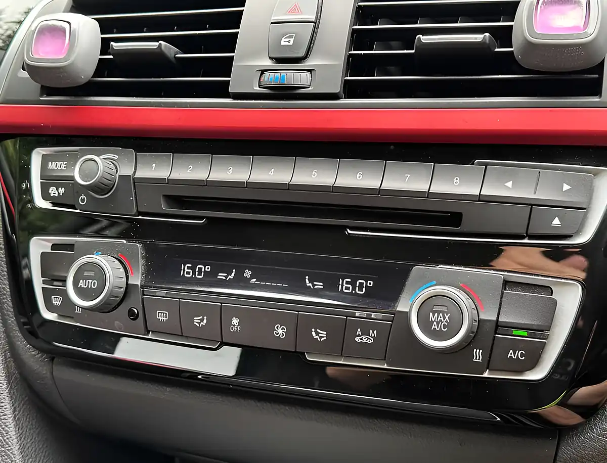 Used 2018 BMW 3 Series Sport Jet Black - Interior and Exterior details 17