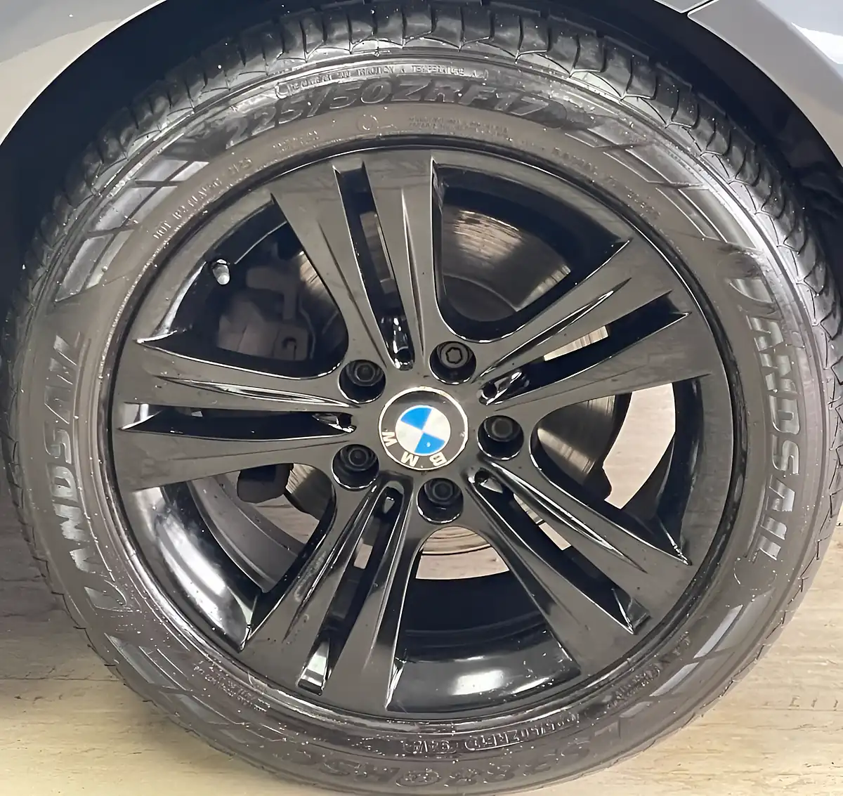 Used 2018 BMW 3 Series Sport Mineral Grey - Interior and Exterior details 11