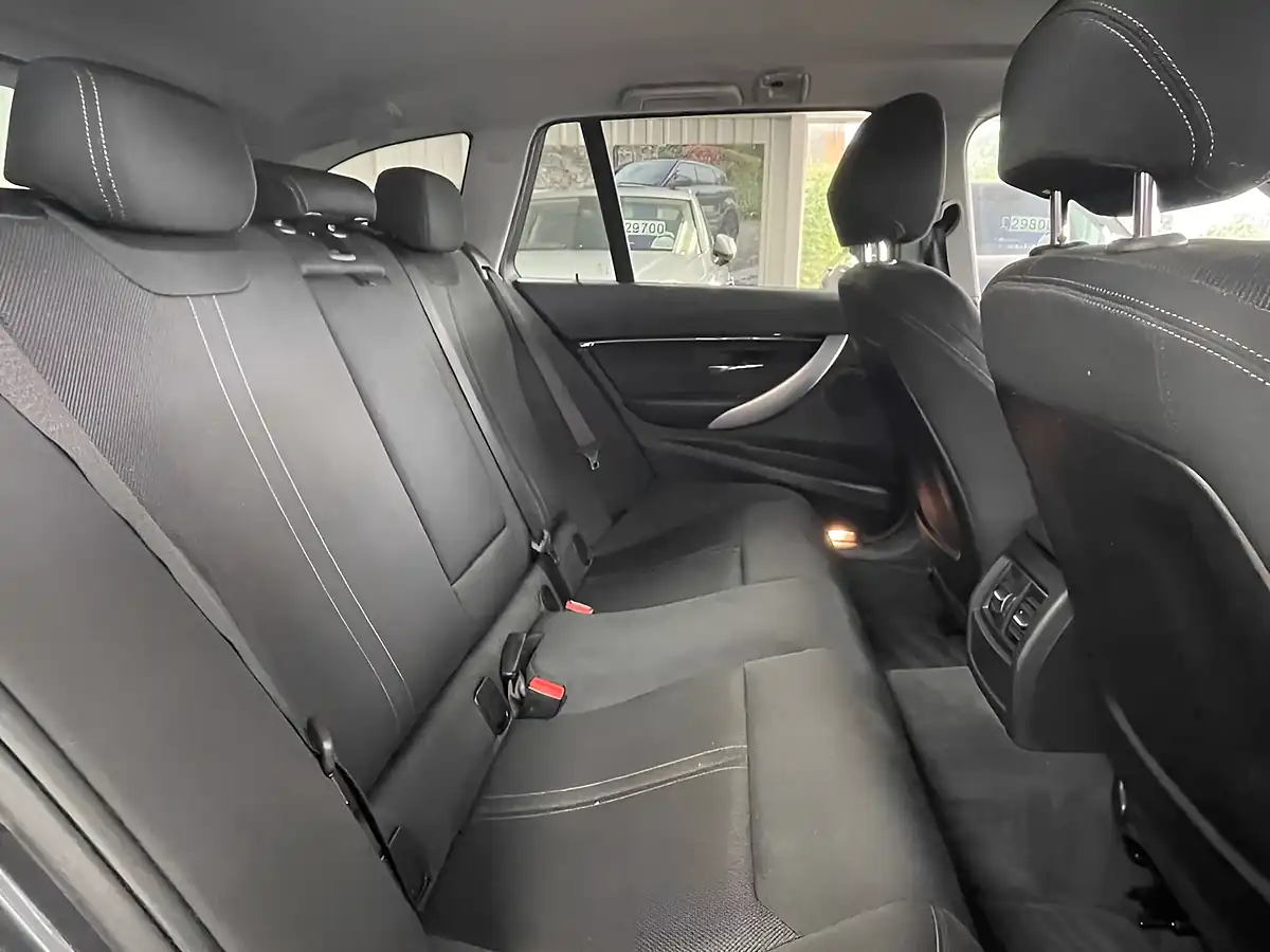 Used 2018 BMW 3 Series Sport Mineral Grey - Interior and Exterior details 15