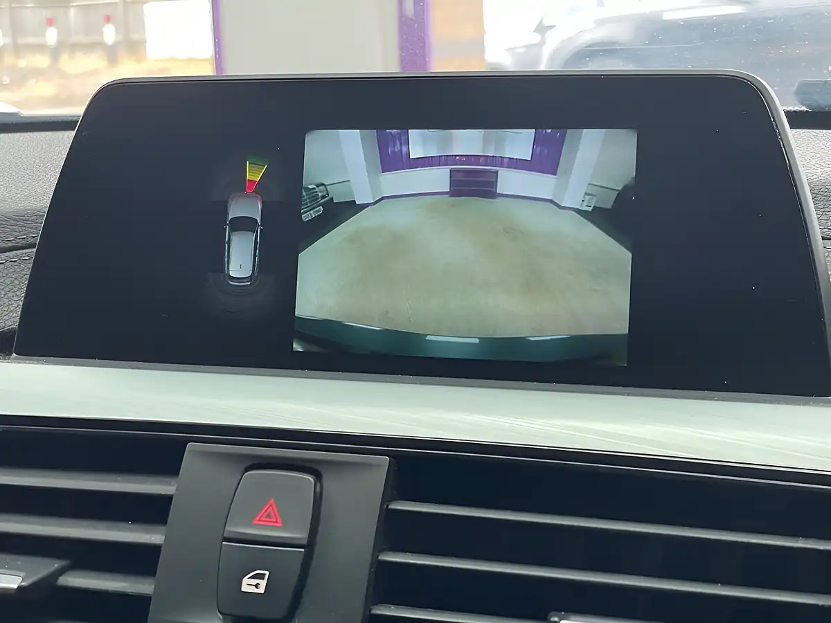 Used 2018 BMW 3 Series Sport Mineral Grey - Interior and Exterior details 19