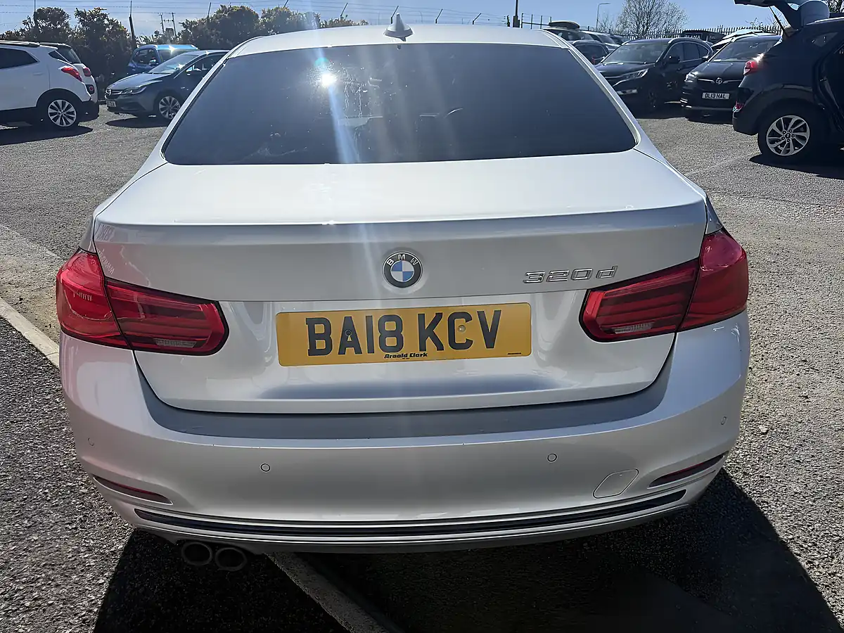 Used 2018 BMW 3 Series Sport Silver - Interior and Exterior details 6