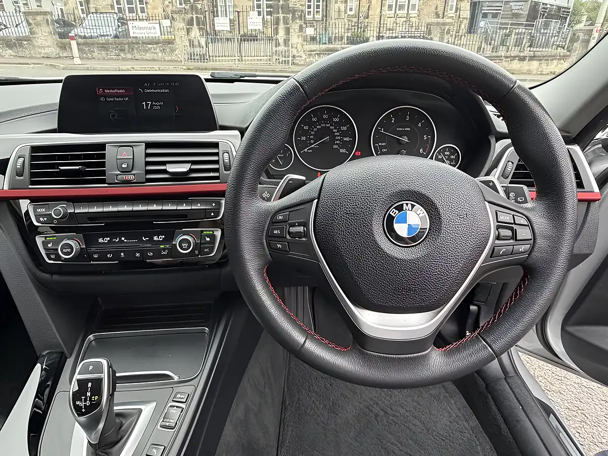Used 2018 BMW 3 Series Sport Touring Silver - Interior and Exterior details 15